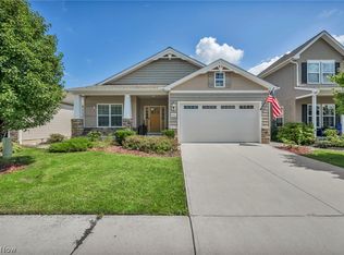 9036 Morgan Cir, North Ridgeville, OH 44039
