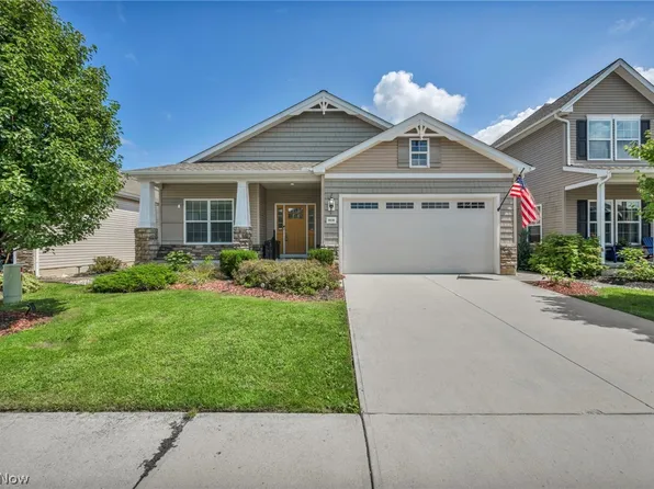 9036 Morgan Cir, North Ridgeville, OH 44039