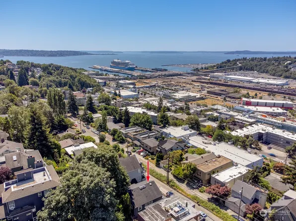 2256 12th Avenue W, Seattle, WA 98119