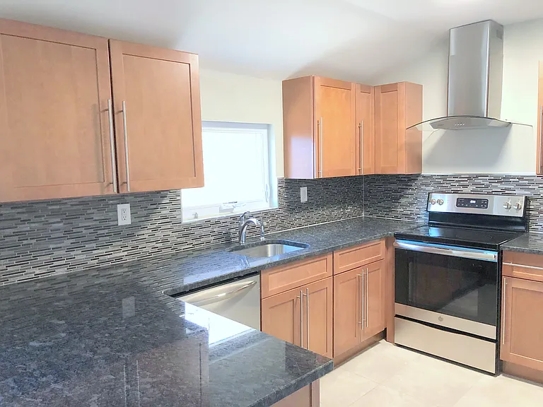 63 Van Dyke Rd #A — Photo 25