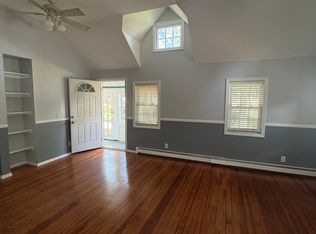 110 N Country Rd, Port Jefferson, NY 11777