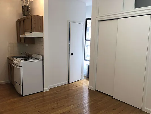 Rented by GreenVill Real Estate LLC | media 13