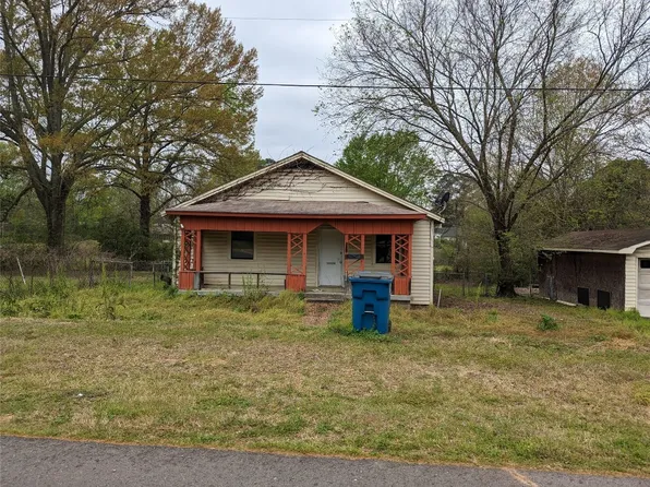 109 N Huckaby St, Vivian, LA 71082