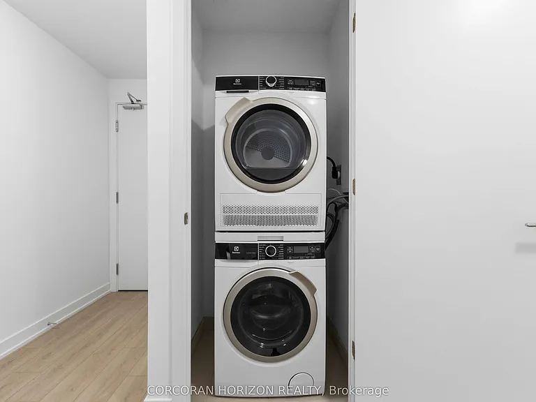 7437 Kingston Rd #201 — Photo 6