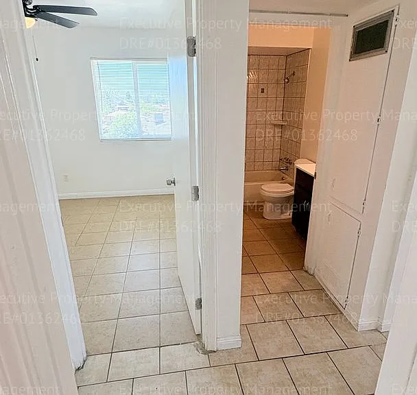 1303 Bernard St. — Photo 16