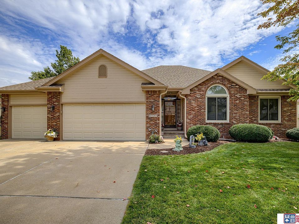1st image of 6027 S 156th Avenue Cir