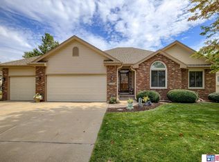 6027 S 156th Avenue Cir, Omaha, NE 68135