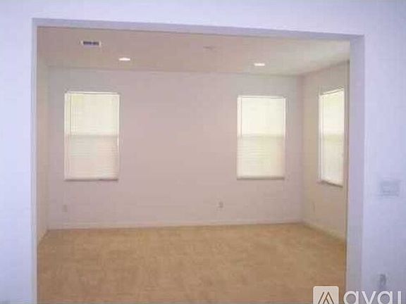 4th image of 450 Amador Ln