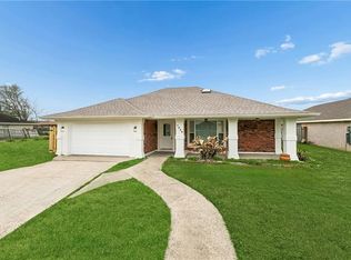 7330 Bullard Ave, New Orleans, LA 70128