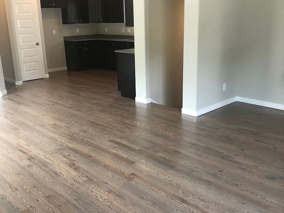 2nd image of 2140 Saint James Dr