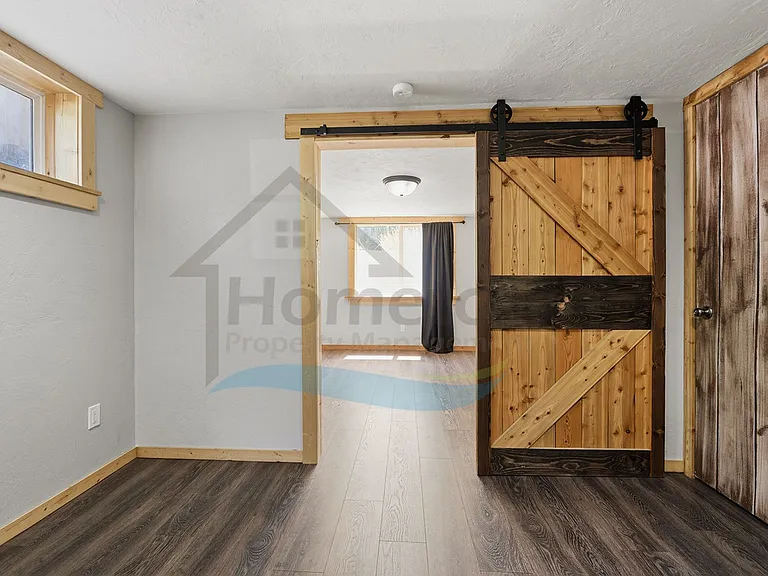 801 E Harrison Ave — Photo 16