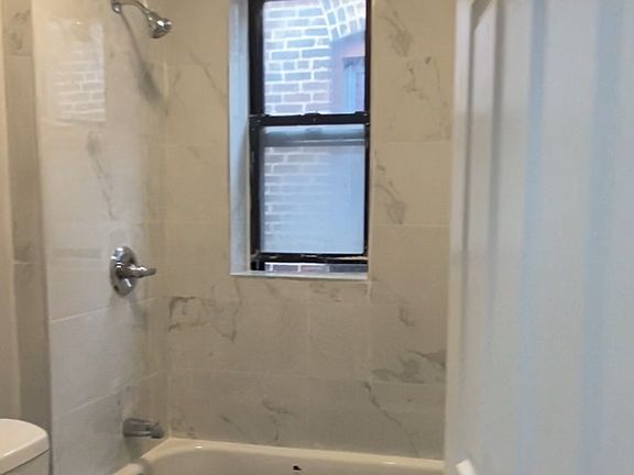 4th image of 308 60th St APT C2