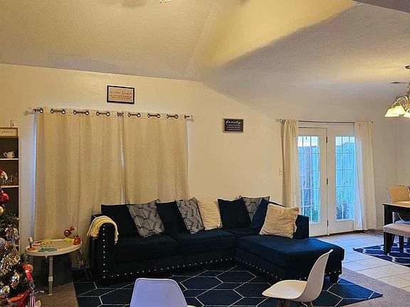 2nd image of 2749 Elm Creek Dr
