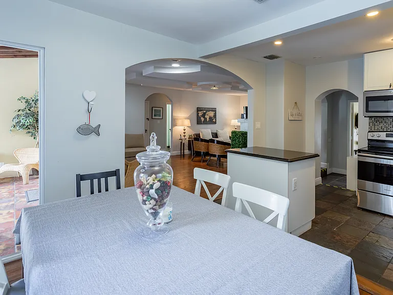 3205 Canal Dr — Photo 15