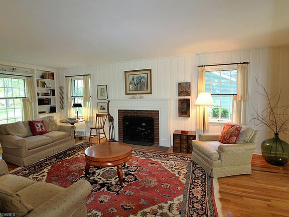 3rd image of 43 Manor Dr
