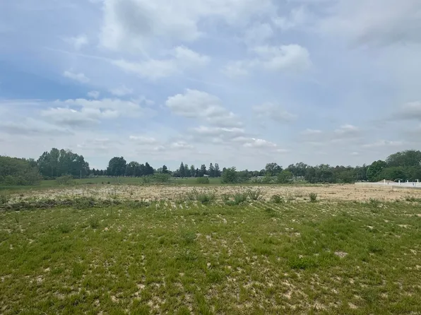 586 Keltic Pines Blvd, Huntertown, IN 46748