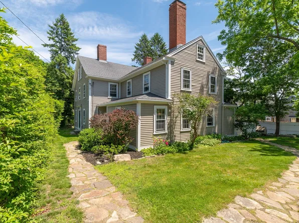 1 Main St, Essex, MA 01929