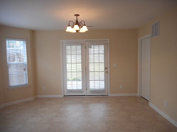 3rd image of 3005 Quail Oaks Drive