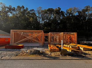 188 Sunrise Villa Dr, Branson, MO 65616