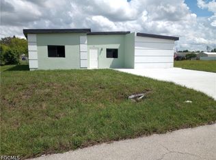 423 Canyon Dr S, Lehigh Acres, FL 33936
