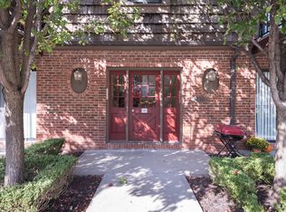 3730 Locust St APT 16, Kansas City, MO 64109