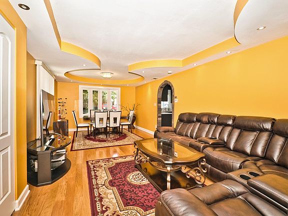 5th image of 269 N Lincoln Ave