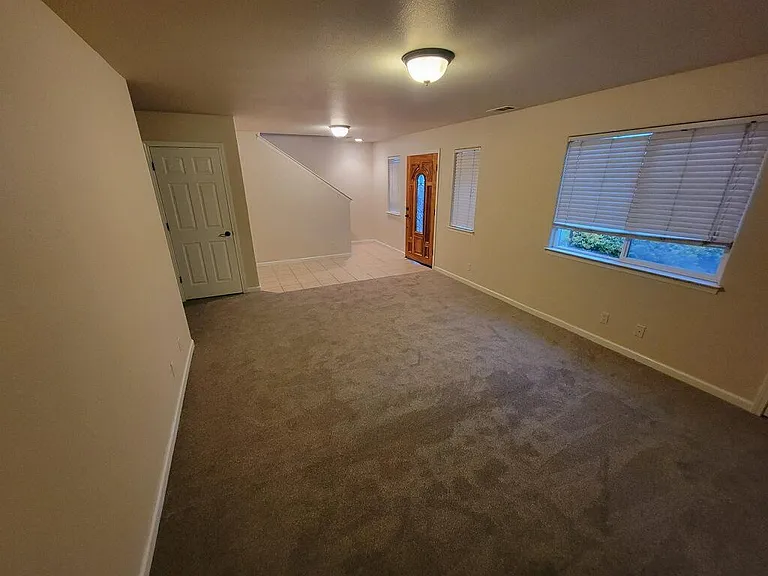 2790 Cedar Ave — Photo 21