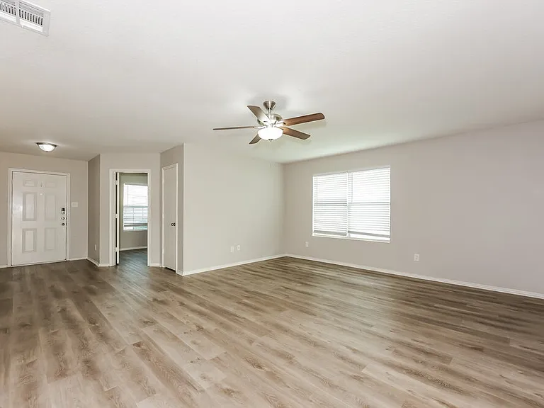 413 Dakota Ridge Dr — Photo 4