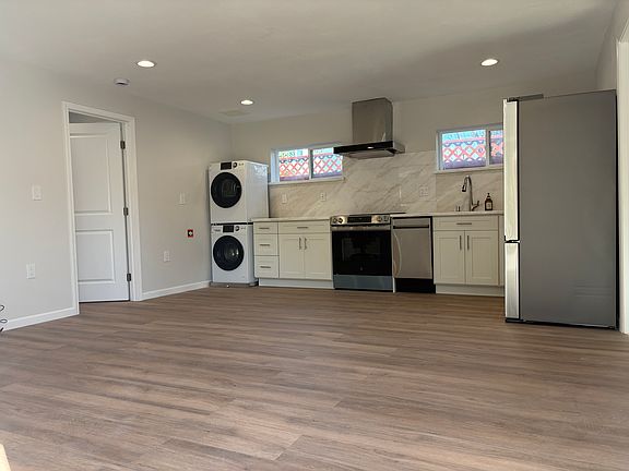 4th image of 3186 Humbolt Ave