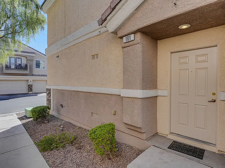 1093 Elation Ln #101 — Photo 18