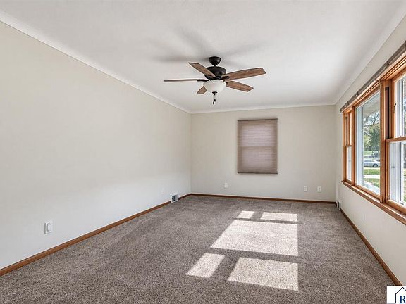4th image of 316 West St