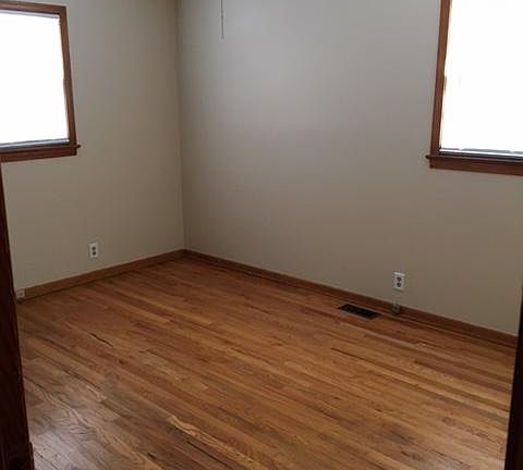 4th image of 7717 Curtis Ave