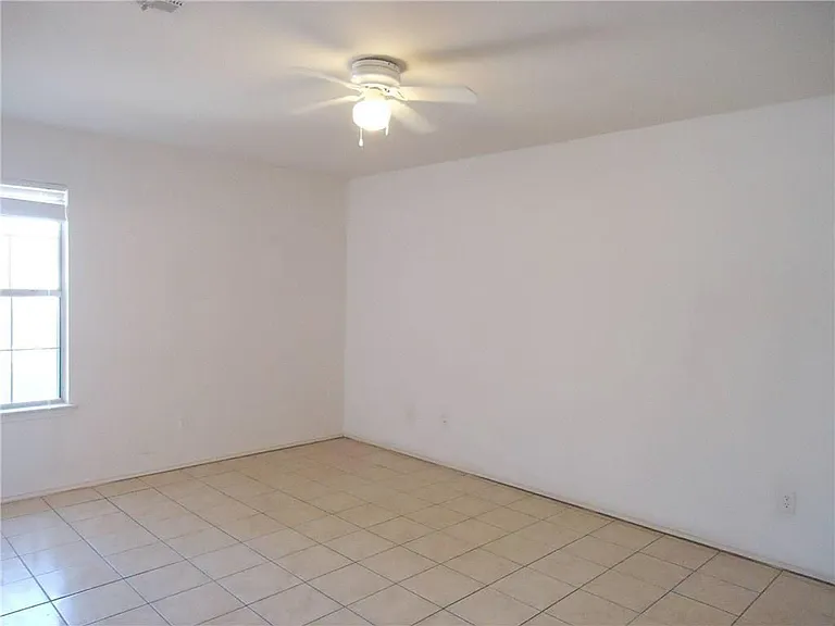 9627 Sugar Hill Dr #B — Photo 18