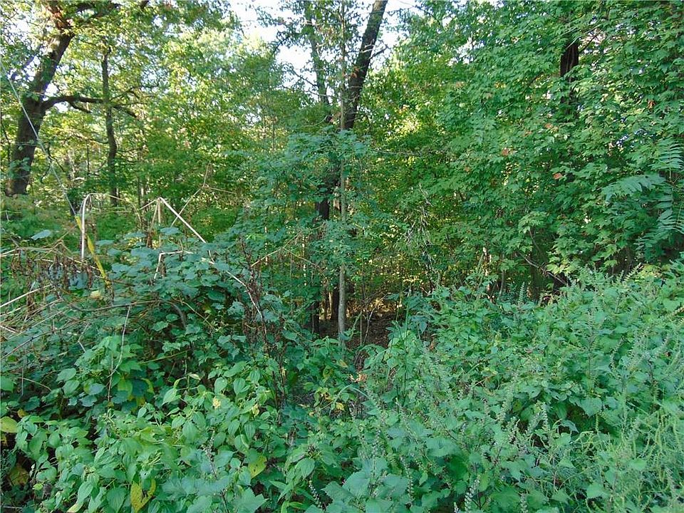 1st image of Harlow Ln