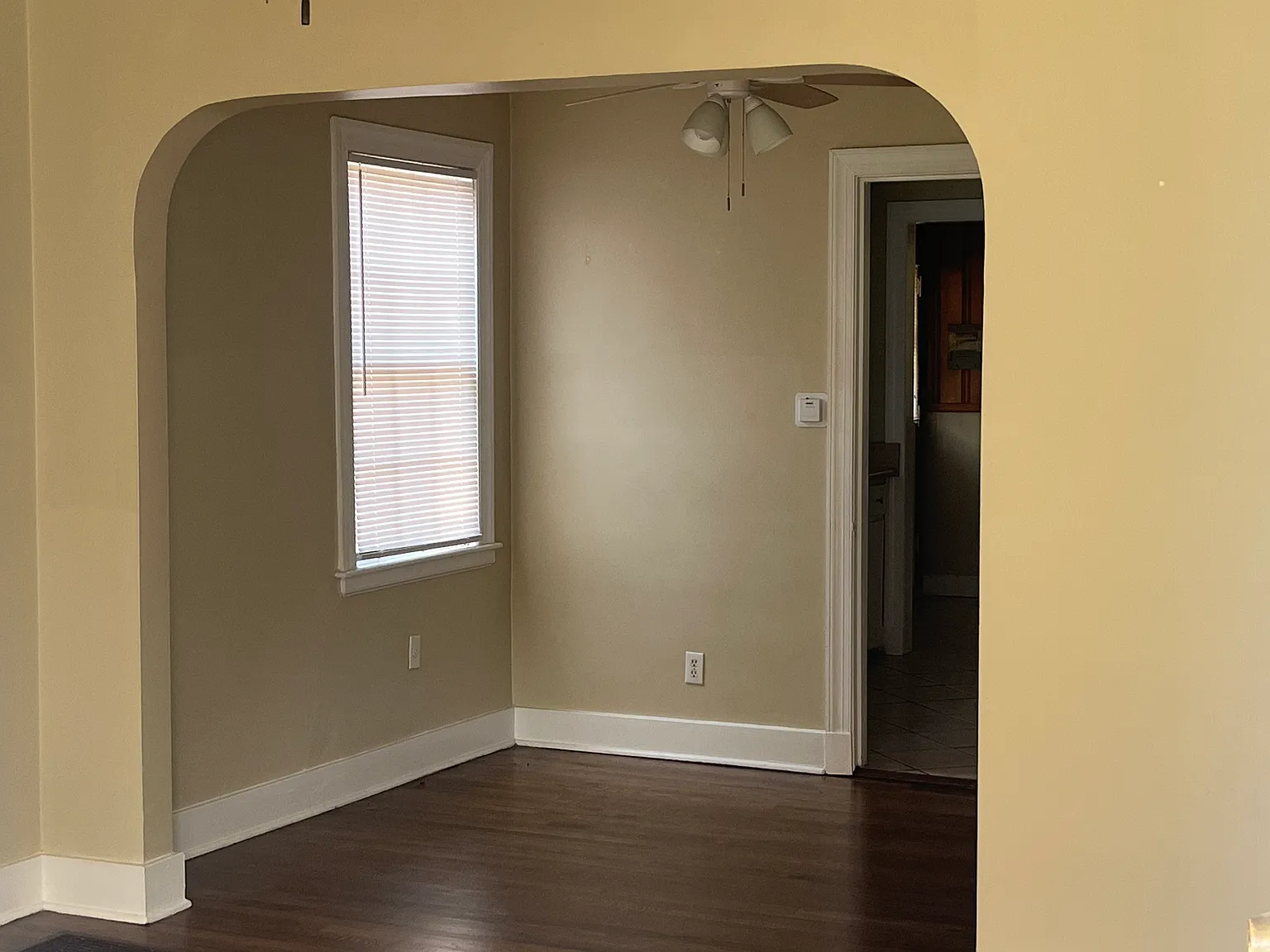 2 bed, 828 sqft, $1,100 — Photo 4