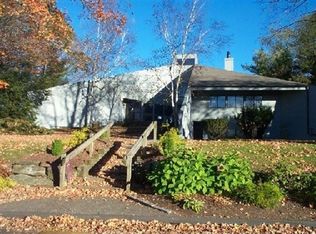 2 Quince Ct, Ridgefield, CT 06877