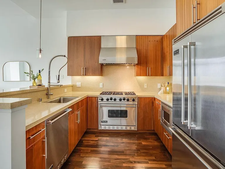 818 Van Ness Ave #804 — Photo 10