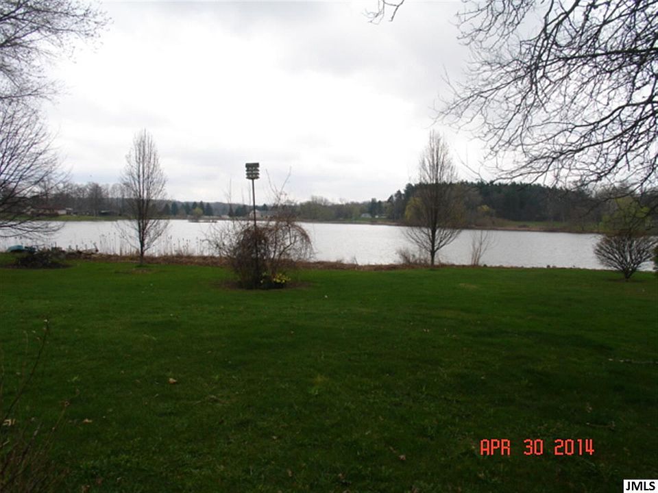 2nd image of 252 Lake Hills Dr