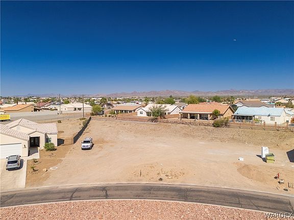 3rd image of 2239 E Bella Vista Drive