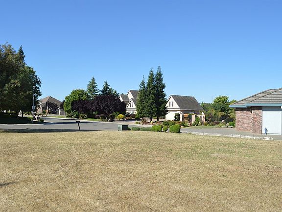 4th image of 9067 Quail Cove Dr