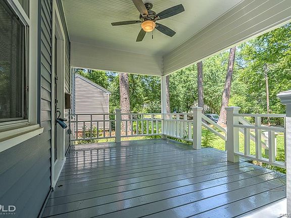 5th image of 647 Robinson Pl