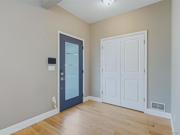 3rd image of 9 Emerson Terrace