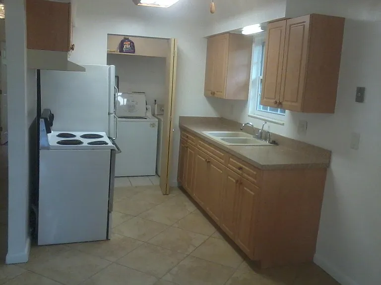 2nd floor kitchen