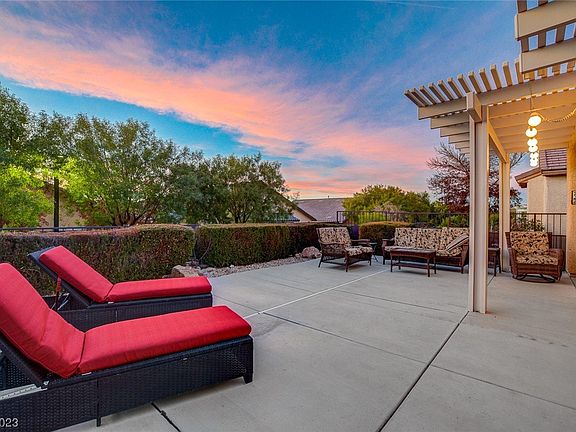 3rd image of 3045 Olivia Heights Ave