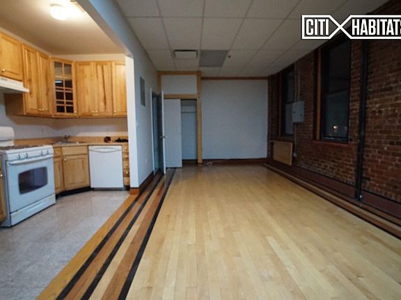3rd image of 308 Graham Ave #3