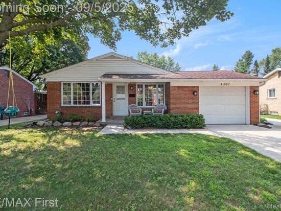 41047 Greenbrook Ln, Plymouth, MI 48170