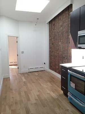 Rented by David Francis New York LLC | media 51