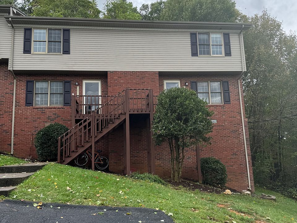 1st image of 2243 Forest Acres Dr