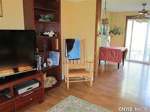 5th image of 2215 Mercer St