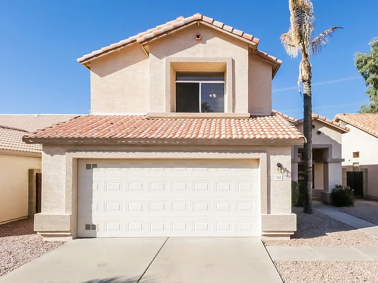 1366 E Vaughn Ave — Photo 1